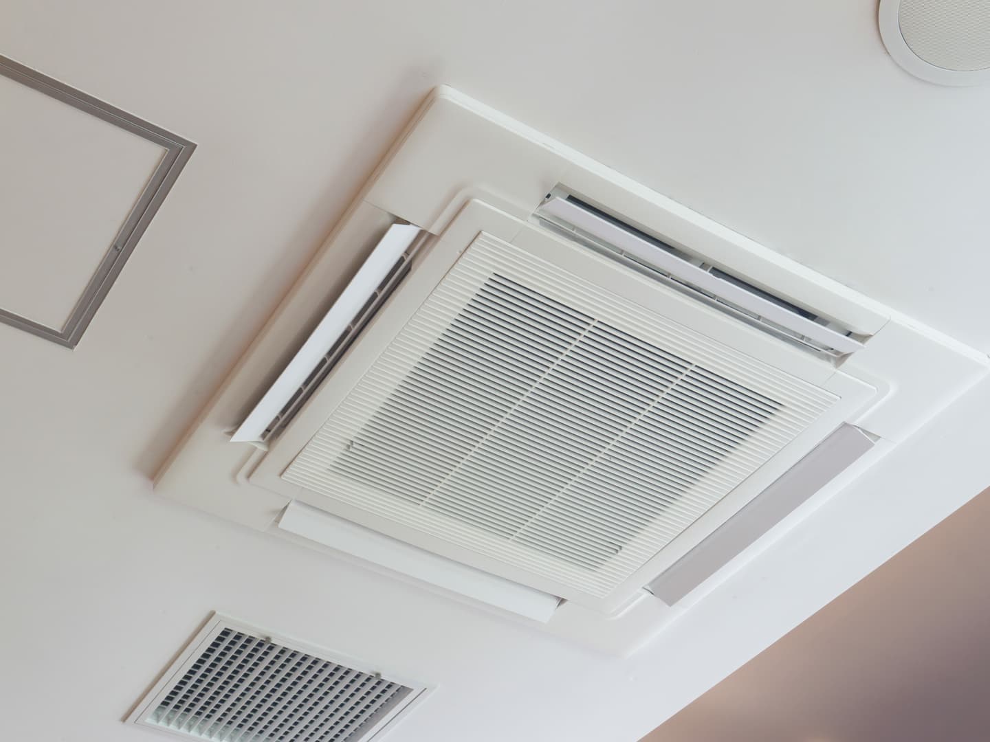 業務用エアコンクリーニング 春日井市 | 春日井市で清掃・クリーニングならお掃除の窓口春日井市